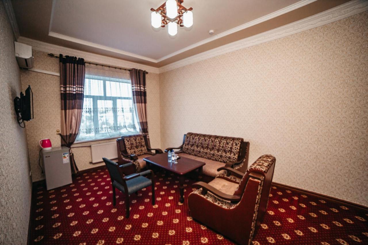 Buyuk Ipak Yo'Li Hotel Namangan Extérieur photo