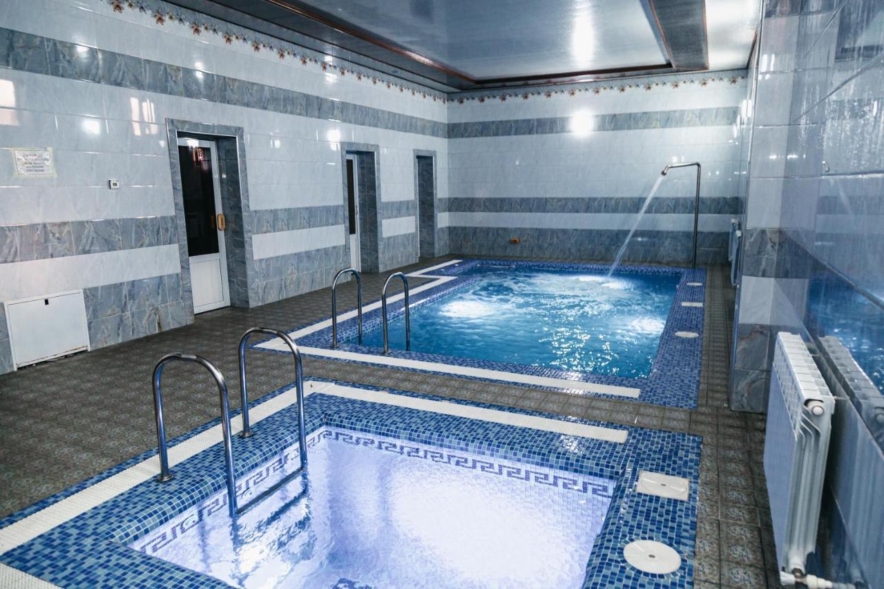 Buyuk Ipak Yo'Li Hotel Namangan Extérieur photo