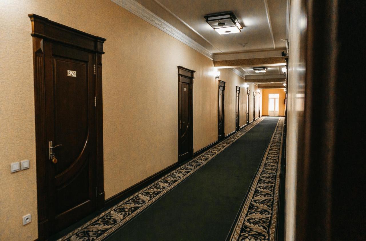 Buyuk Ipak Yo'Li Hotel Namangan Extérieur photo