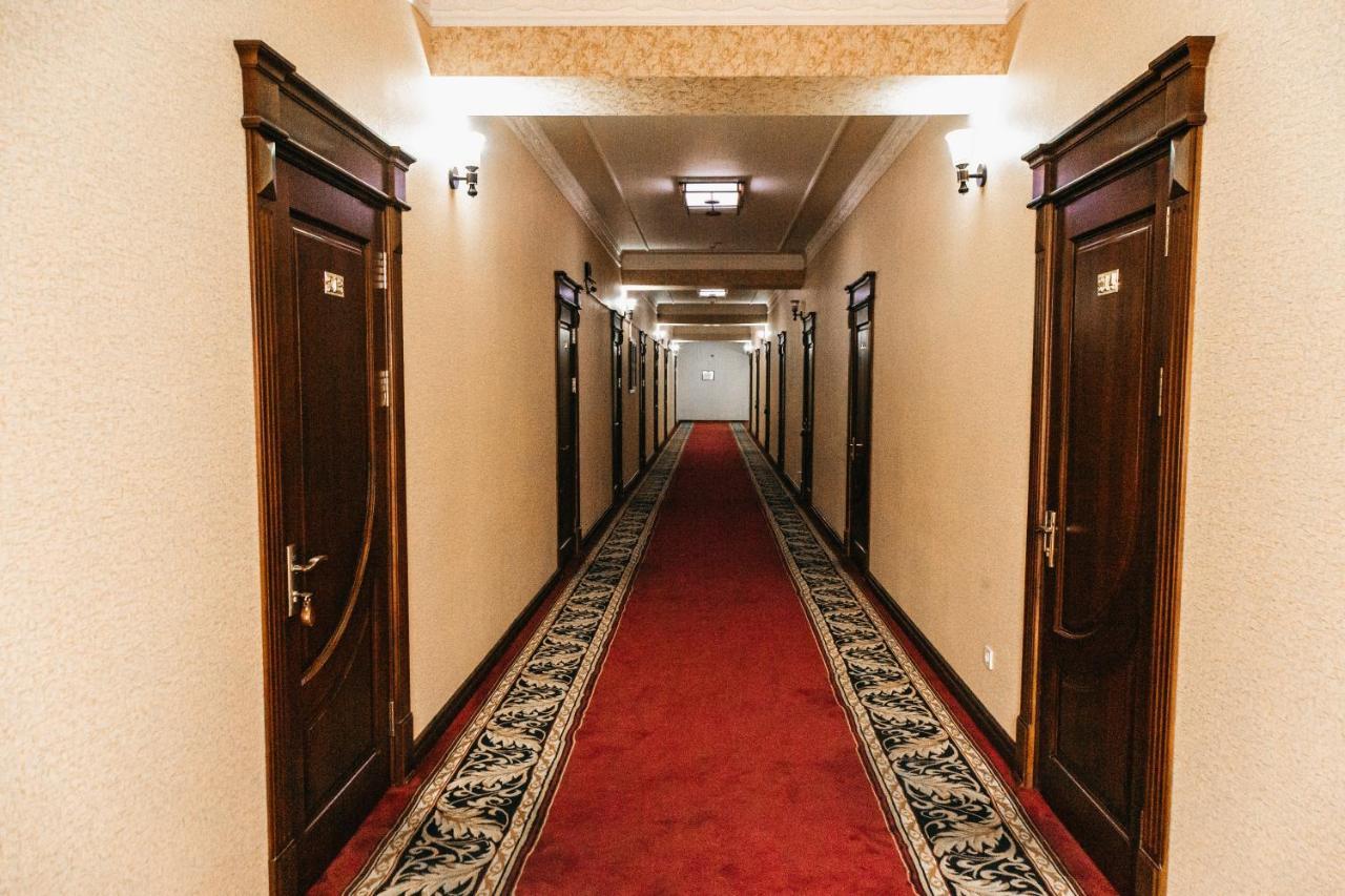 Buyuk Ipak Yo'Li Hotel Namangan Extérieur photo