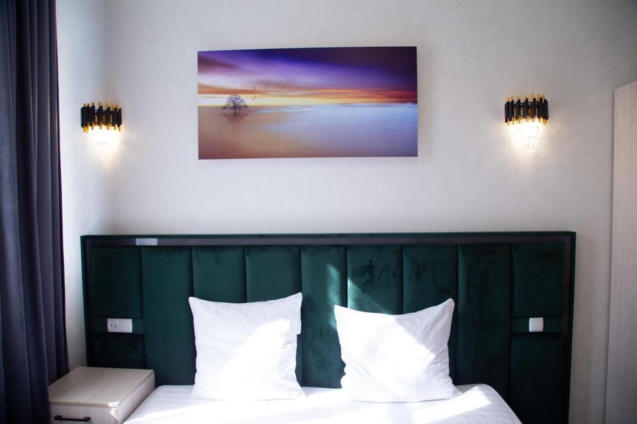 Buyuk Ipak Yo'Li Hotel Namangan Extérieur photo