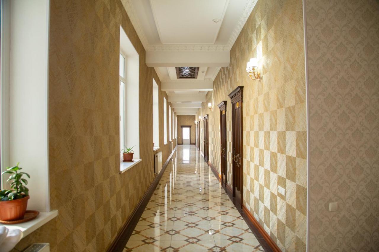 Buyuk Ipak Yo'Li Hotel Namangan Extérieur photo